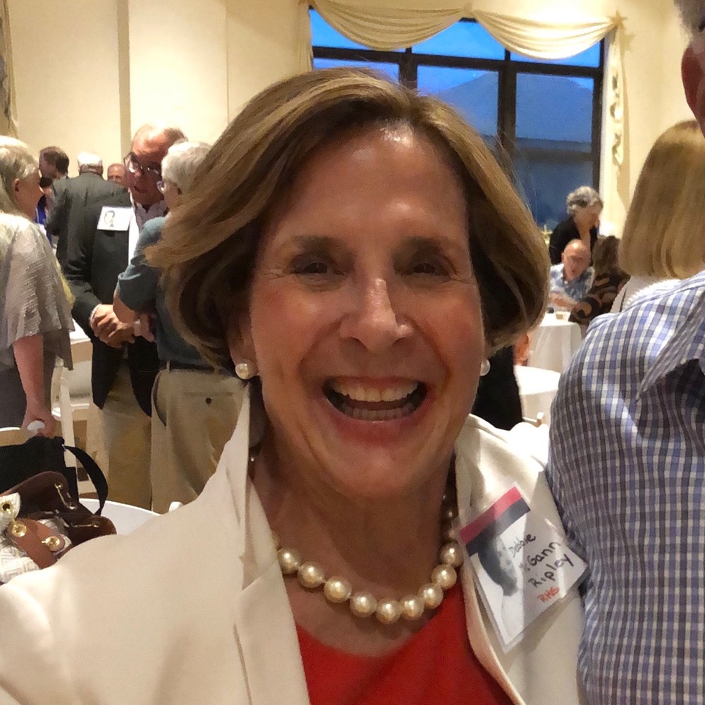 Meet your Posher, Deborah